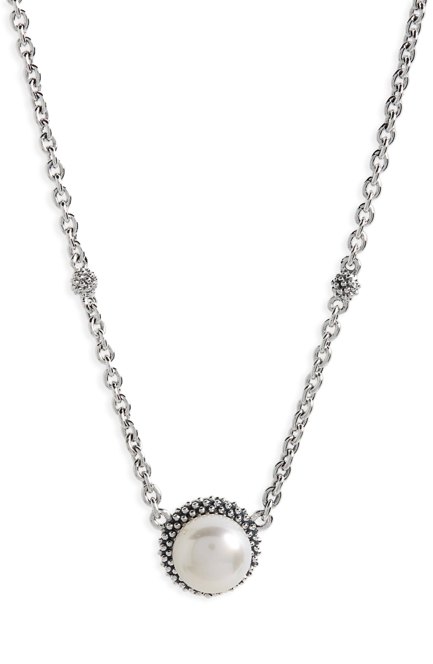 Luna Pearl Pendant Necklace