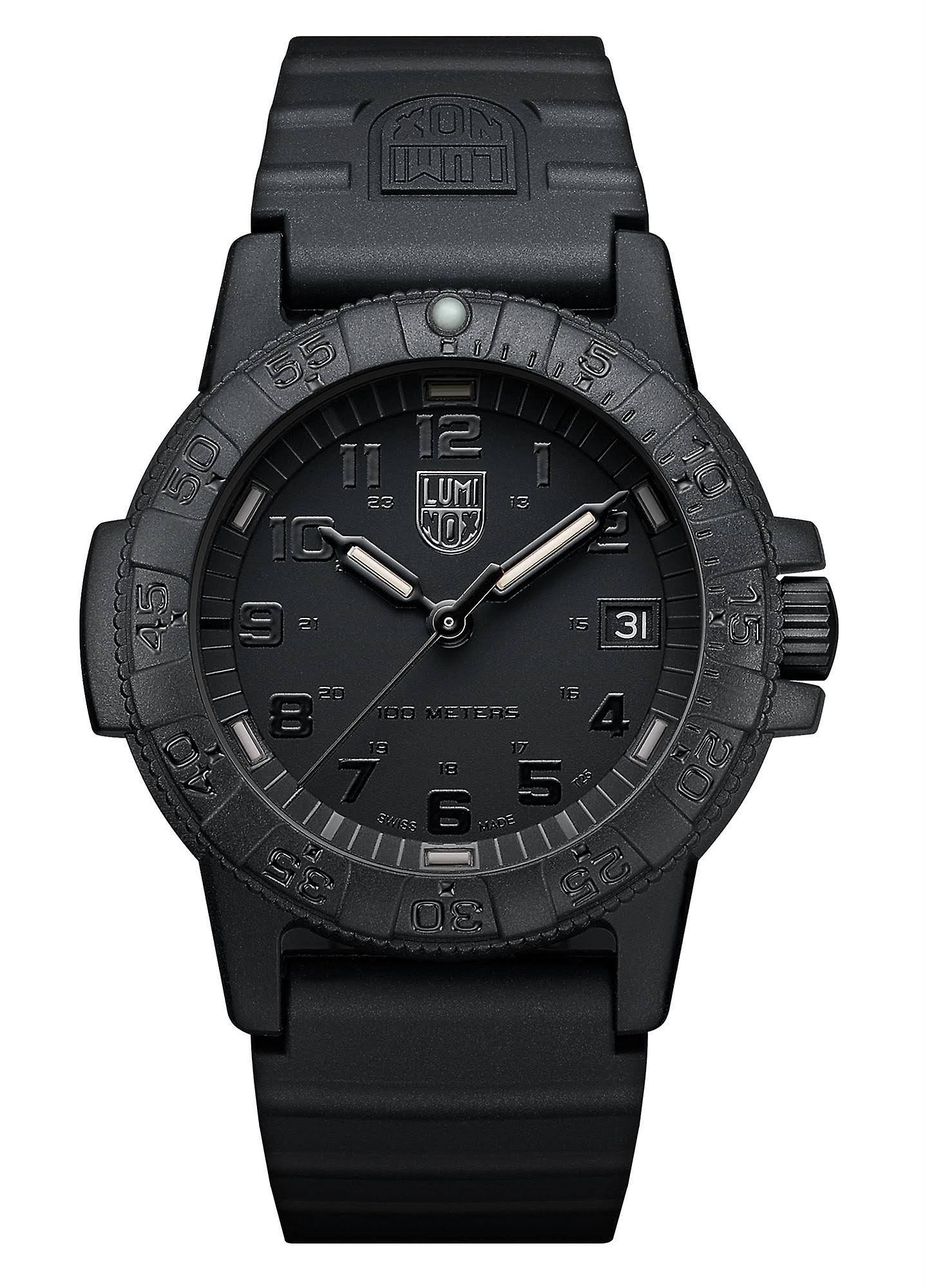 Leatherback Sea Turtle 0301 Sports Watch - Black/White