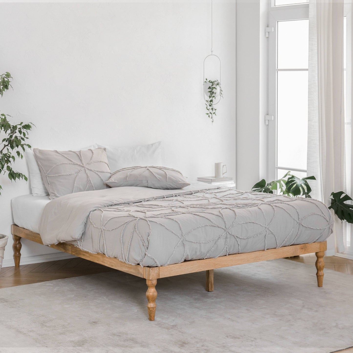 London Rhonda Natural Brown Wood Frame King Platform Bed